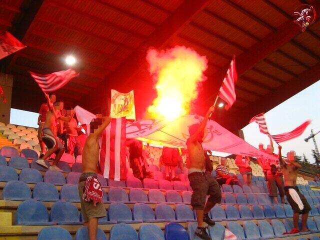 יובנוס - הפועל ת"א
Juvenes 0 - Hapoel T"A 2;
San Marino&Italy/Terni UEFA 08
