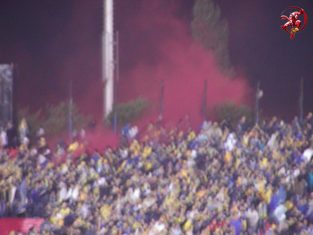 שער 11 אדום
Red smoke-bomb in Gate 11-12; Ramat-Gan stadium, 2003